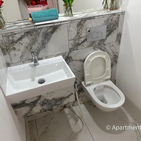 Mansa Bradford (West Yorkshire)