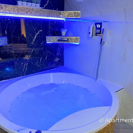 Mansa * Bradford (West Yorkshire)