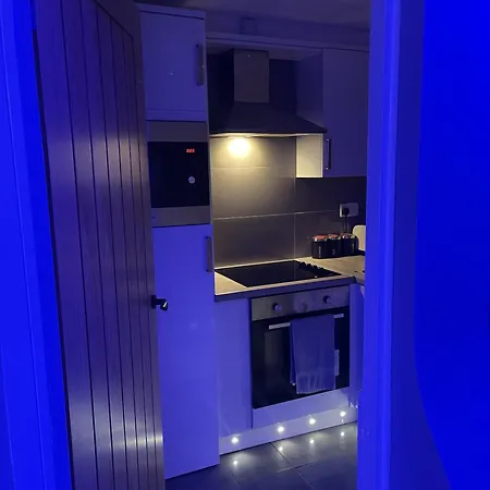 Mansa Bradford (West Yorkshire)