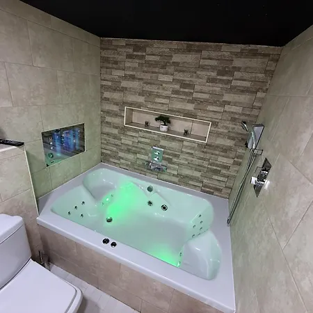 Mansa * Bradford (West Yorkshire)