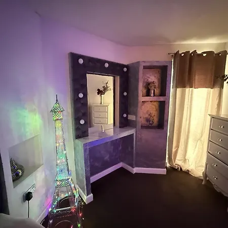 Mansa Bradford (West Yorkshire)