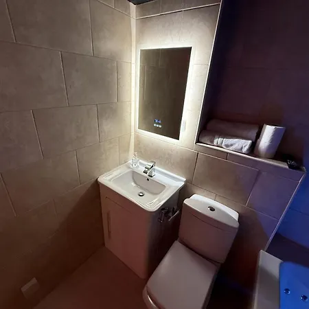 Mansa Bradford (West Yorkshire)