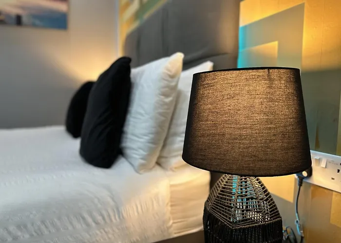 Mansa * Bradford (West Yorkshire)