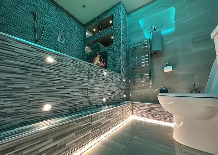 Mansa Bradford (West Yorkshire)