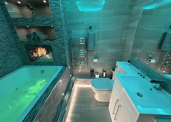 Mansa * Bradford (West Yorkshire)