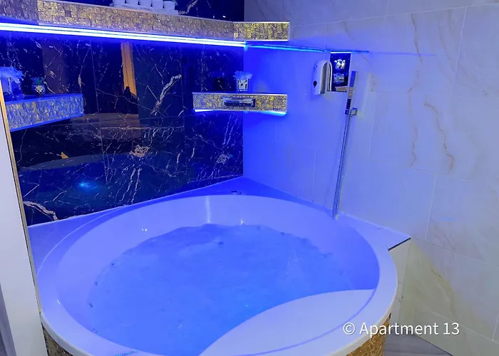 Mansa * Bradford (West Yorkshire)