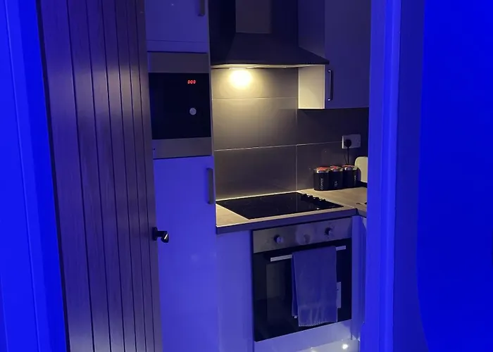 Mansa Bradford (West Yorkshire)