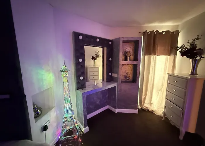 Mansa Bradford (West Yorkshire)